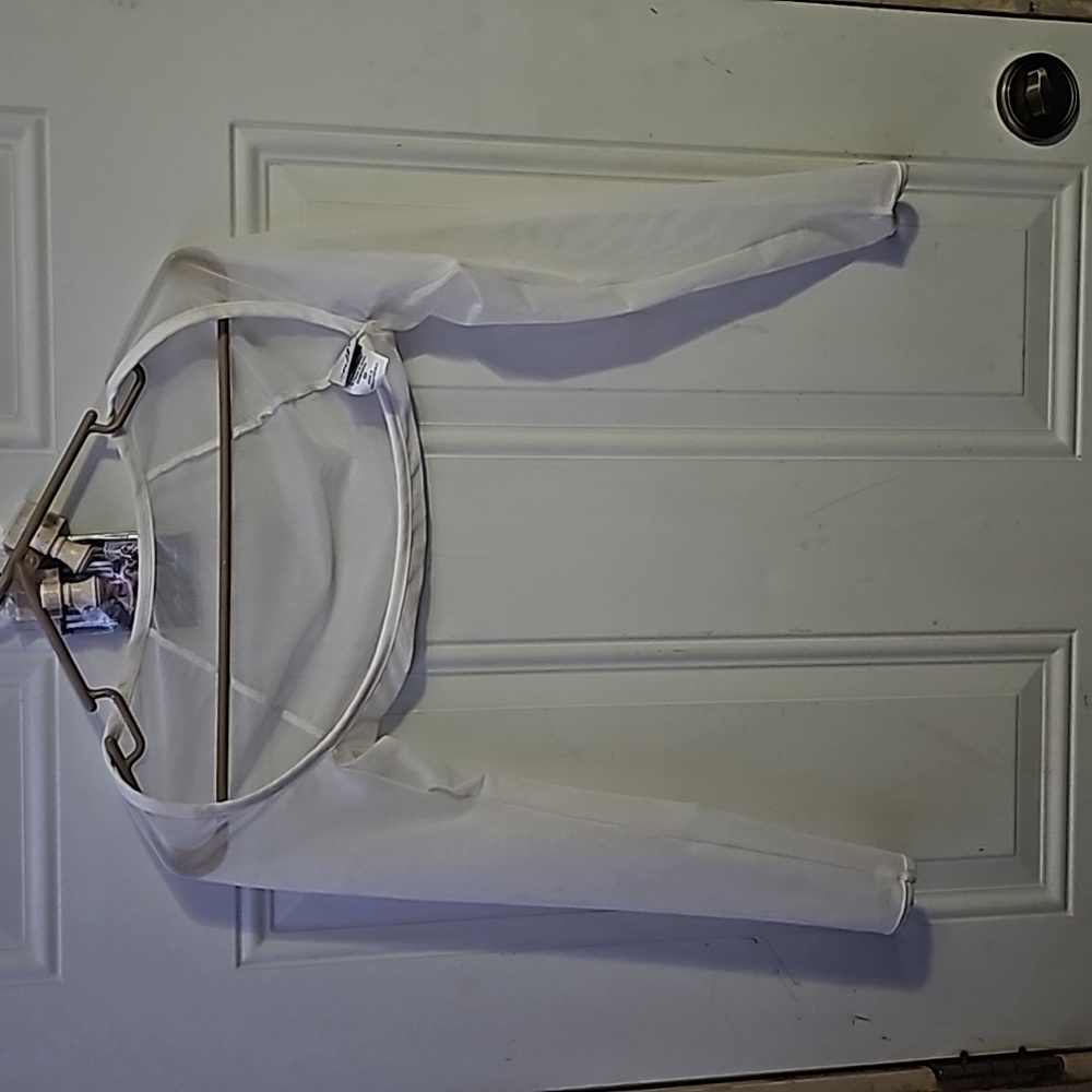 VARSITY SPIRIT SIZE SMALL WHITE MESH SHRUG